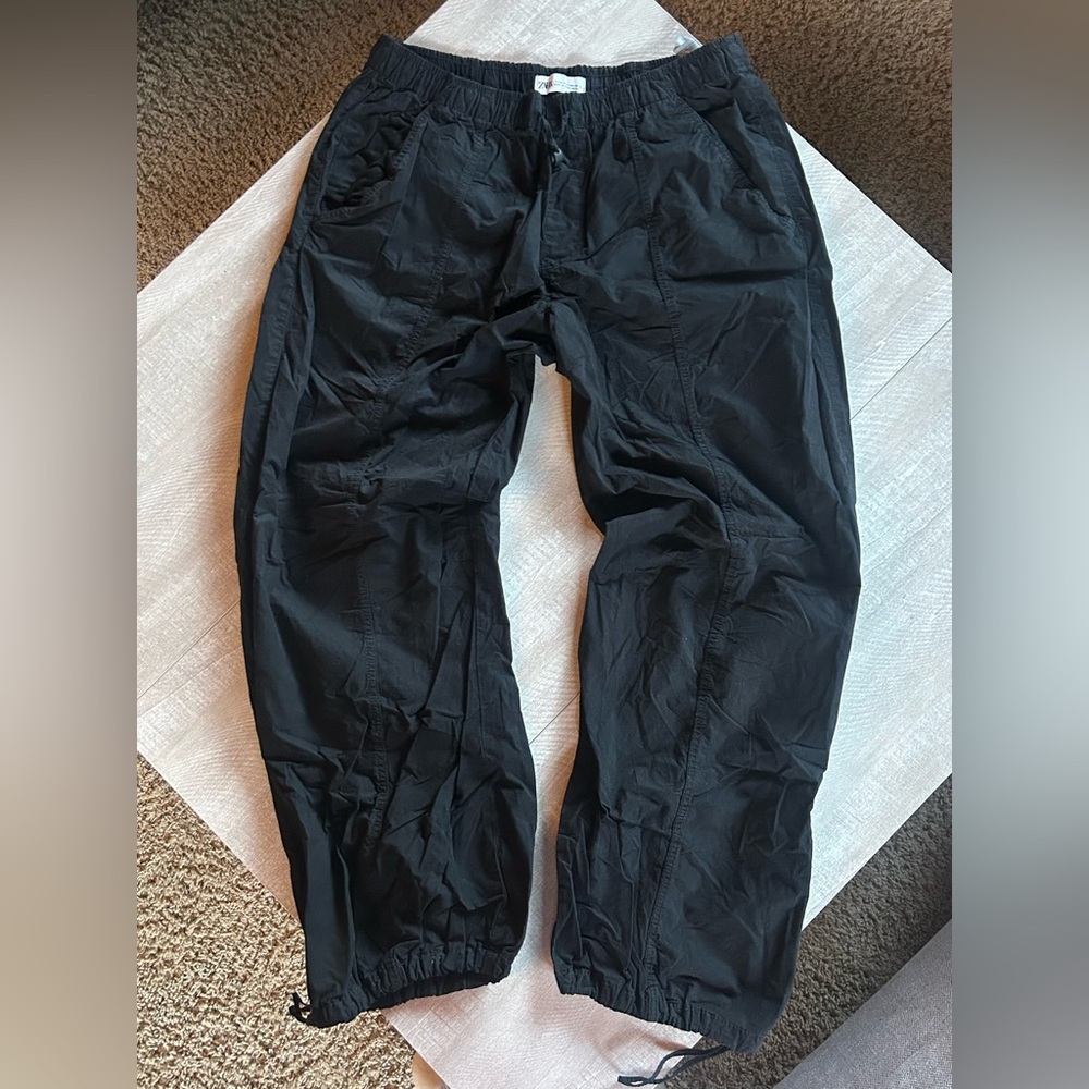 Zara Women’s Black Cargo Pants